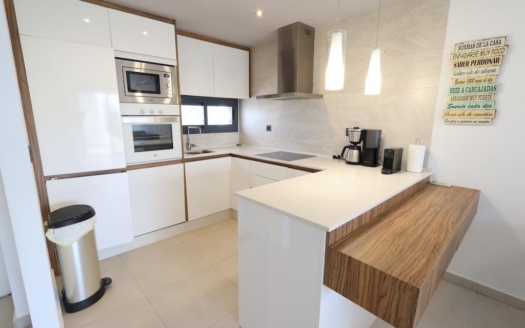 Bungalow w Guardamar del Segura – EE12551