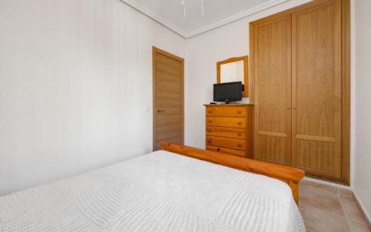 Town House in Torrevieja – EE12503