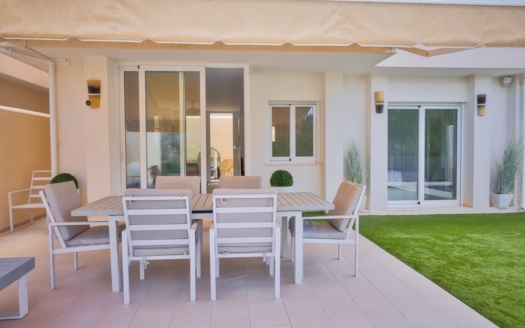 Town House in Orihuela Costa – EE12521