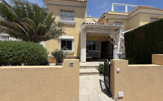 Apartment in Orihuela Costa – EE12593