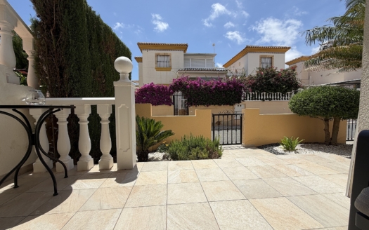 Apartment in Orihuela Costa – EE12593