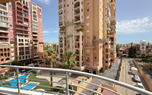 Appartement à Torrevieja – EE12981