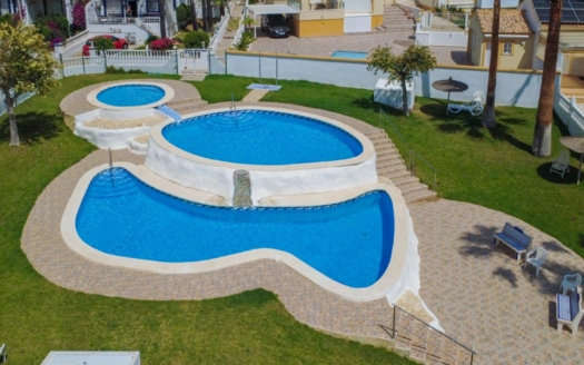 Town House in Orihuela Costa – EE13010