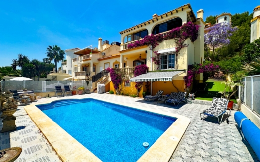 Villa in Orihuela Costa – EE12497