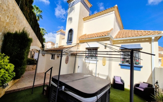Villa i Villamartin – EE12588