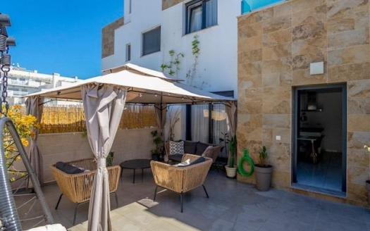 Terraced house in Orihuela Costa – EE12524