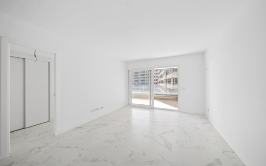 Mieszkanie w Punta Prima, Torrevieja – EE10402