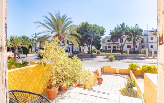 Semi in Cabo Roig – EE13185