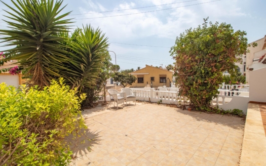 Bungalow in Torrevieja – EE13252