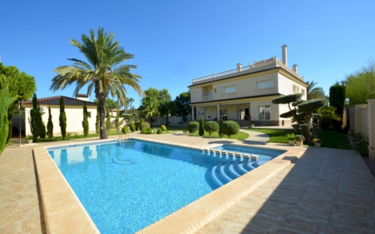 Villa à Orihuela Costa – EE9673