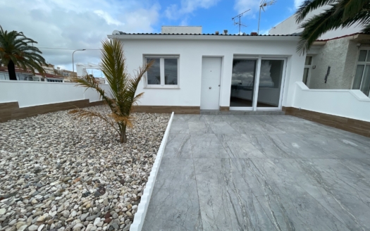Bungalow en Ciudad Quesada – EE11597
