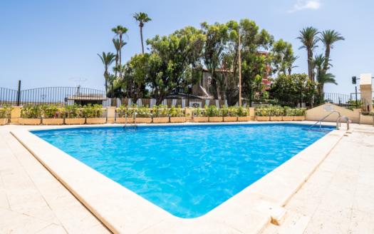 Apartment in Torrevieja – EE13084
