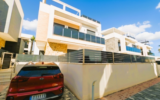 Villa in Cabo Roig – EE13087