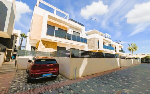 Villa in Cabo Roig – EE13087