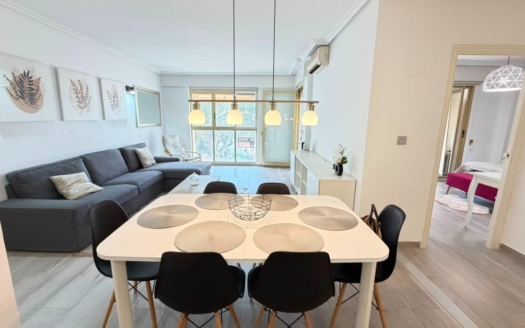 Appartement à Torrevieja – EE13196