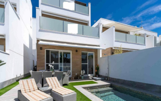 Villa in San Pedro del Pinatar – EE13323