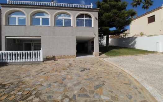 Dom w Torrevieja – EE13228