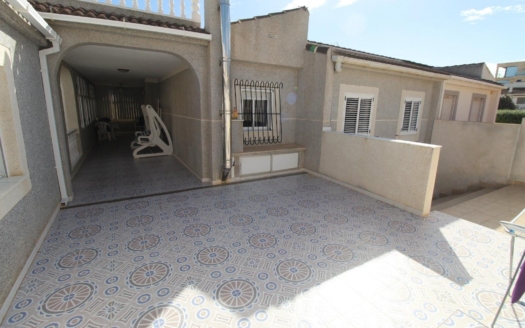 Dom w Torrevieja – EE13228