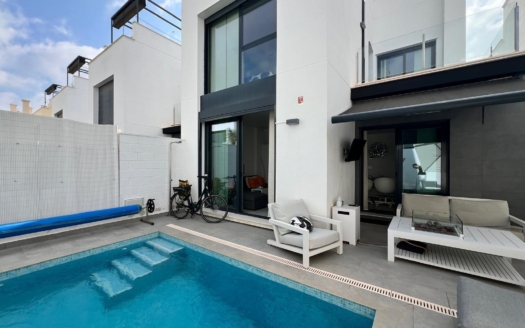 Villa i Orihuela Costa – EE13127