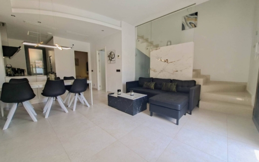 Villa in Villamartin – EE13337