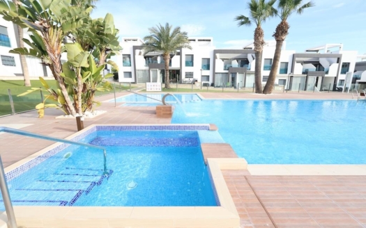 Bungalow in Orihuela Costa – EE13074