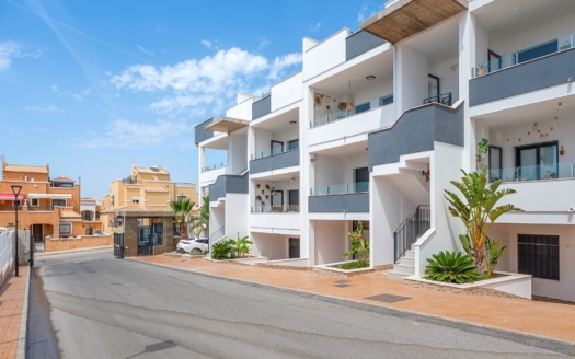 Apartament w Torrevieja – EE13028
