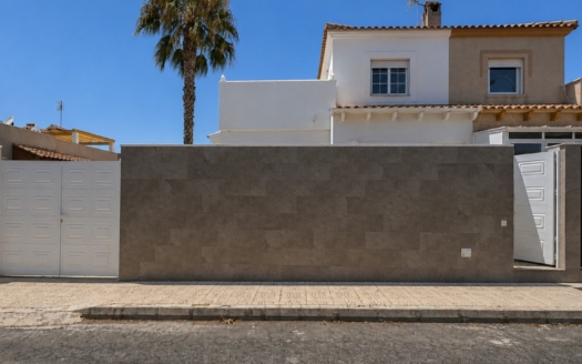 Radhus i Orihuela Costa – EE13108