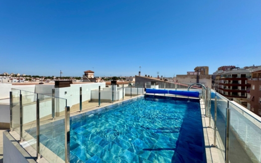 Leilighet i Torrevieja – EE13102