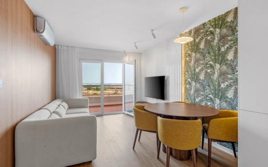 Penthouse w Torrevieja – EE13226
