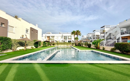 Apartment in Torrevieja – EE13182