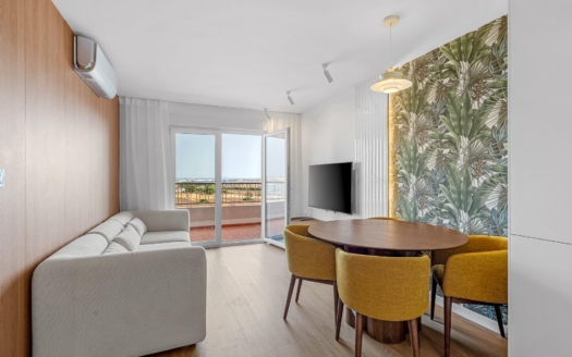 Apartment in Torrevieja – EE13349