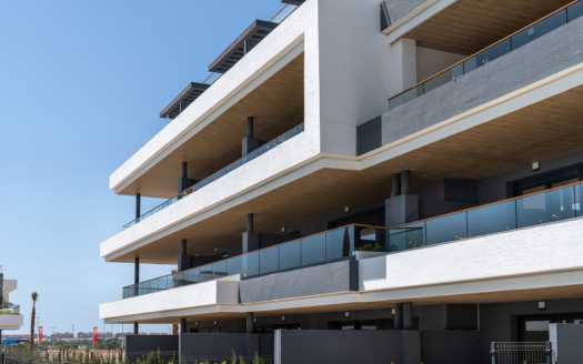 Apartment in ﻿Torrevieja (Alicante) – EE13176