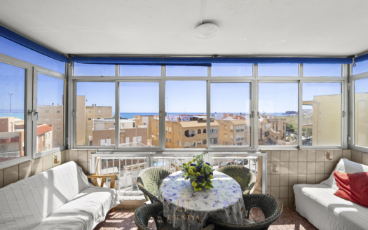 Sea views apartment in La Mata – EE12038
