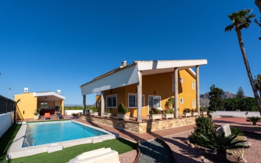 Villa in Correntías Medias – EE10888