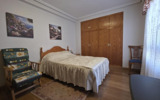 Leilighet i Torrevieja – EE13391
