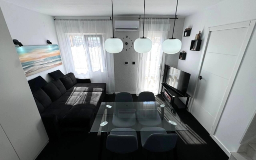 Duplex in Torrevieja – EE13128
