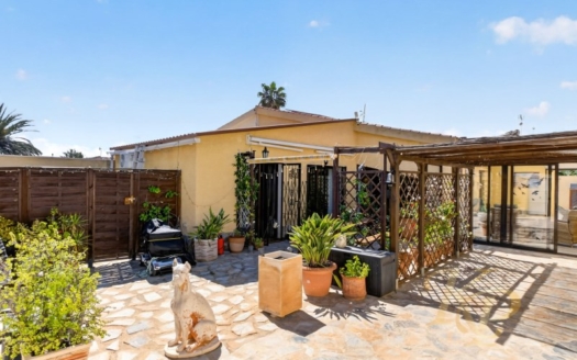 Villa à Torrevieja – EE12261