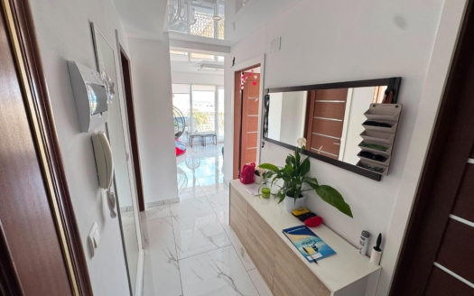 Apartment in Torrevieja – EE13471