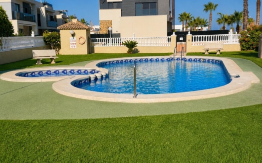 Bungalow in Orihuela Costa – EE13446