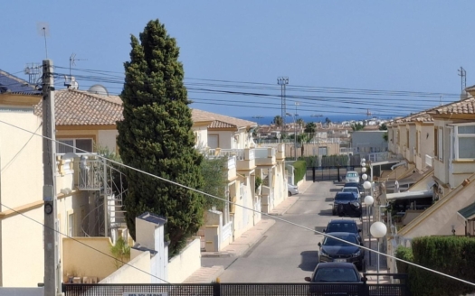 Town House in Orihuela Costa – EE13528