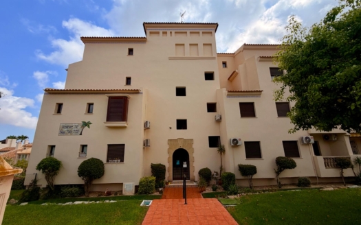 Apartment in Orihuela Costa – EE13488