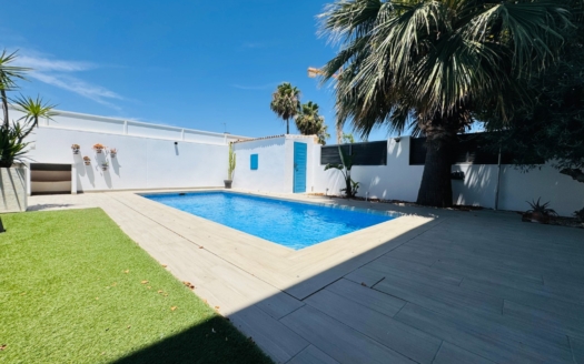 Villa i San Pedro del Pinatar – EE13576