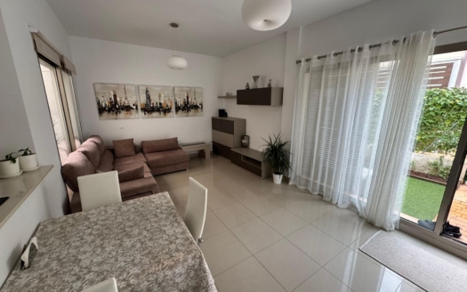 Radhus i Torrevieja – EE13379