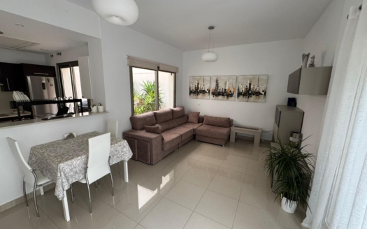 Radhus i Torrevieja – EE13379