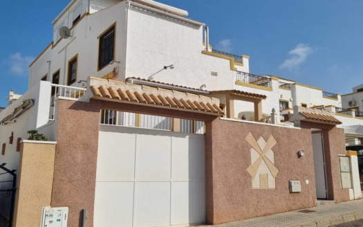 Tomannsbolig i Torrevieja – EE13013