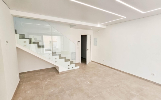 Penthouse in Torrevieja – EE13406