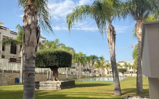 Apartamento en Torrevieja – EE13590