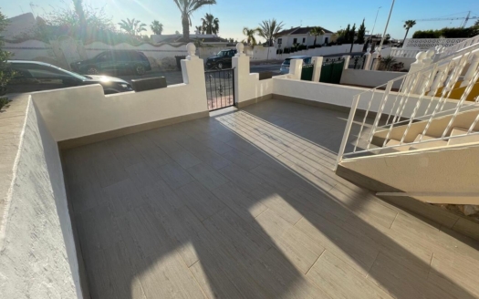 Maison de ville à Ciudad Quesada – EE12485