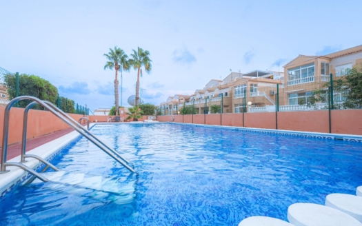 Dwupoziomowy w Orihuela Costa – EE13608