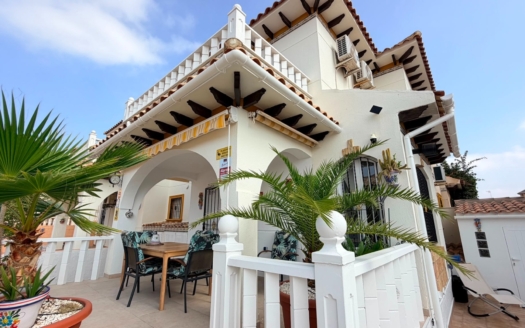 Town House in Cabo Roig – EE13510
